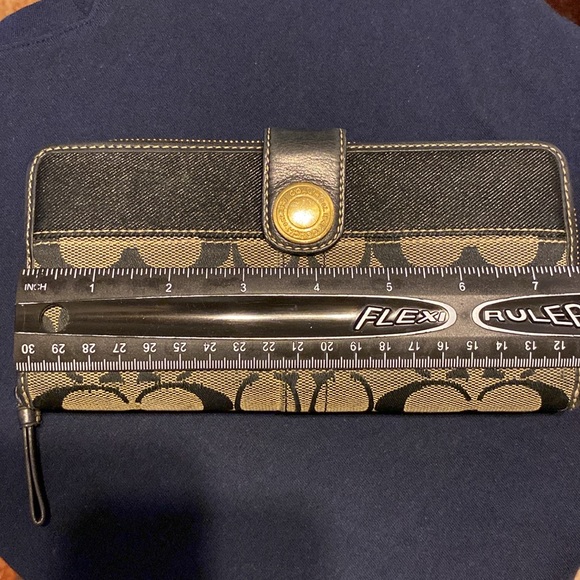 Coach Signature Stripe Wallet - Picture 2 of 10